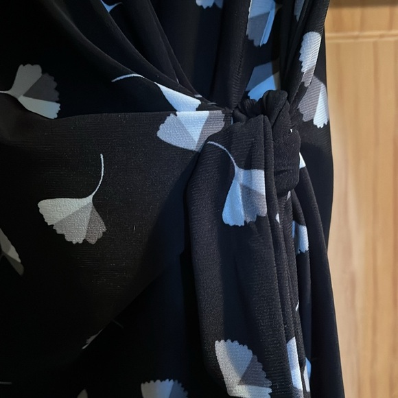 Women’s Anne Klein wrap dress size 10 - Picture 4 of 7